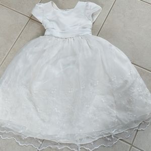 Girl 7/8 flower girl, first holy communion dress